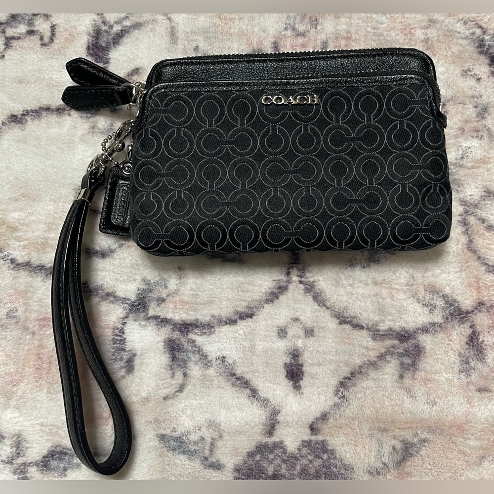 COACH Madison Double Zip Wristlet In OP Art Pearlescent Fabric